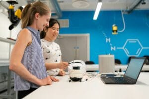 thisisengineering-TeJZ3CGZXRw-unsplash top 10 study abroad consultants in kerala