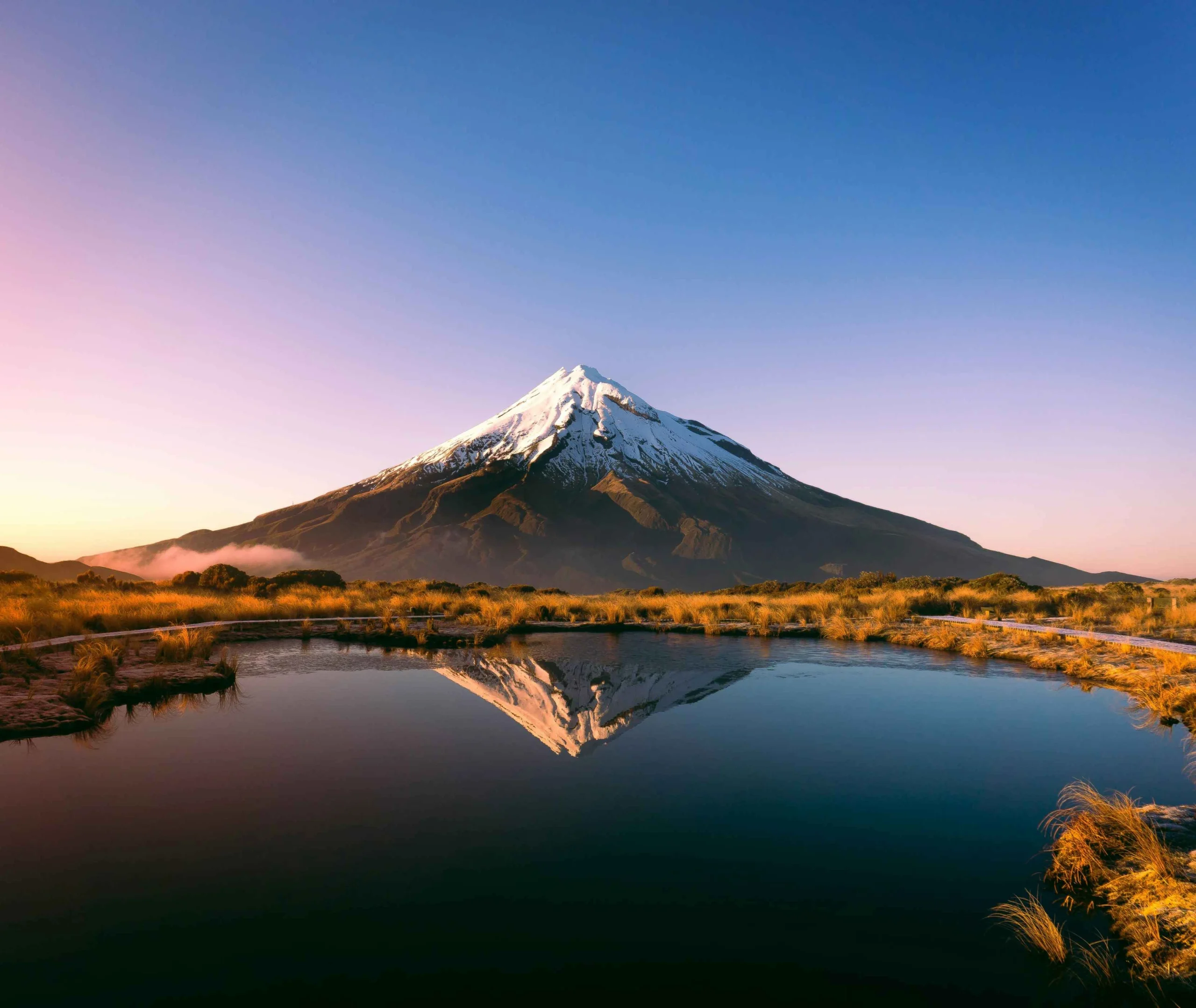 Stunning landscapes of New Zealand, representing its appeal as a top study abroad destination