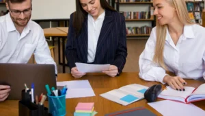 BBus-13s The Bachelor of Business equips students with essential skills in management, finance, marketing, and HR for a dynamic business environment.