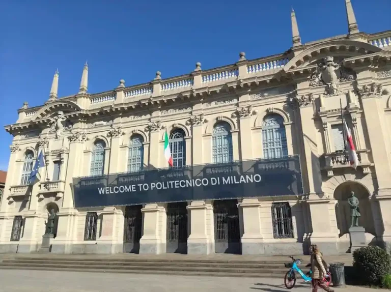 olitecnico di Milano